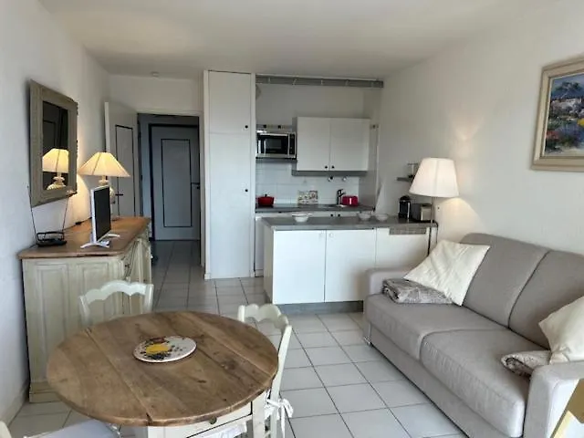 Apartman Les Mandariniers